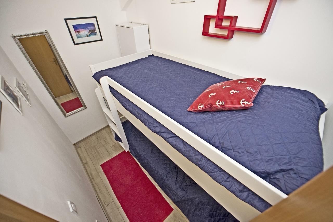 Holiday Home Listesi 1 Trogir Buitenkant foto