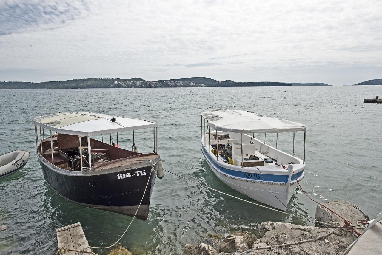 Holiday Home Listesi 1 Trogir Buitenkant foto