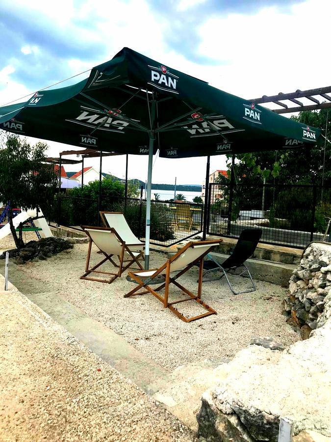 Holiday Home Listesi 1 Trogir Buitenkant foto